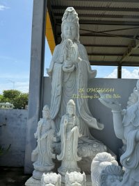 Tôn tượng Phật Quan âm bằng đá nguyên khối cao 3,5m