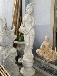 Tượng Cô gái ôm bình bằng đâ