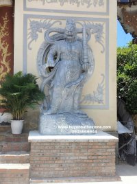 2 Tôn tượng Kim Cang an vị tại chùa